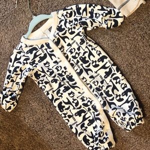 Tea newborn romper with mittens